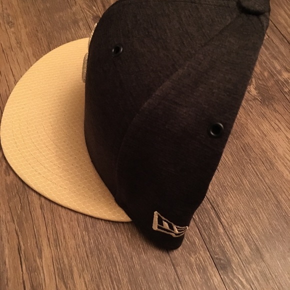 Hat - Picture 2 of 4